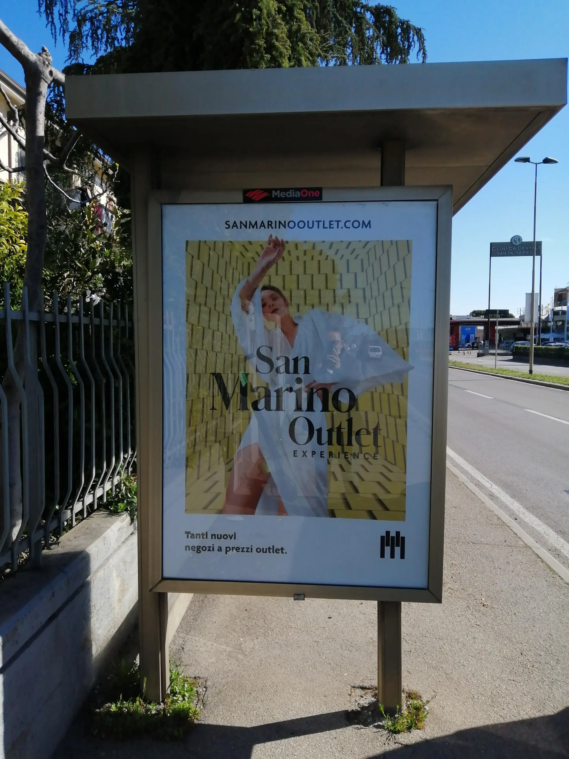 N1-46-Repubblica Peep-THE MARKET-Pensilina 100x140-A00173E copia